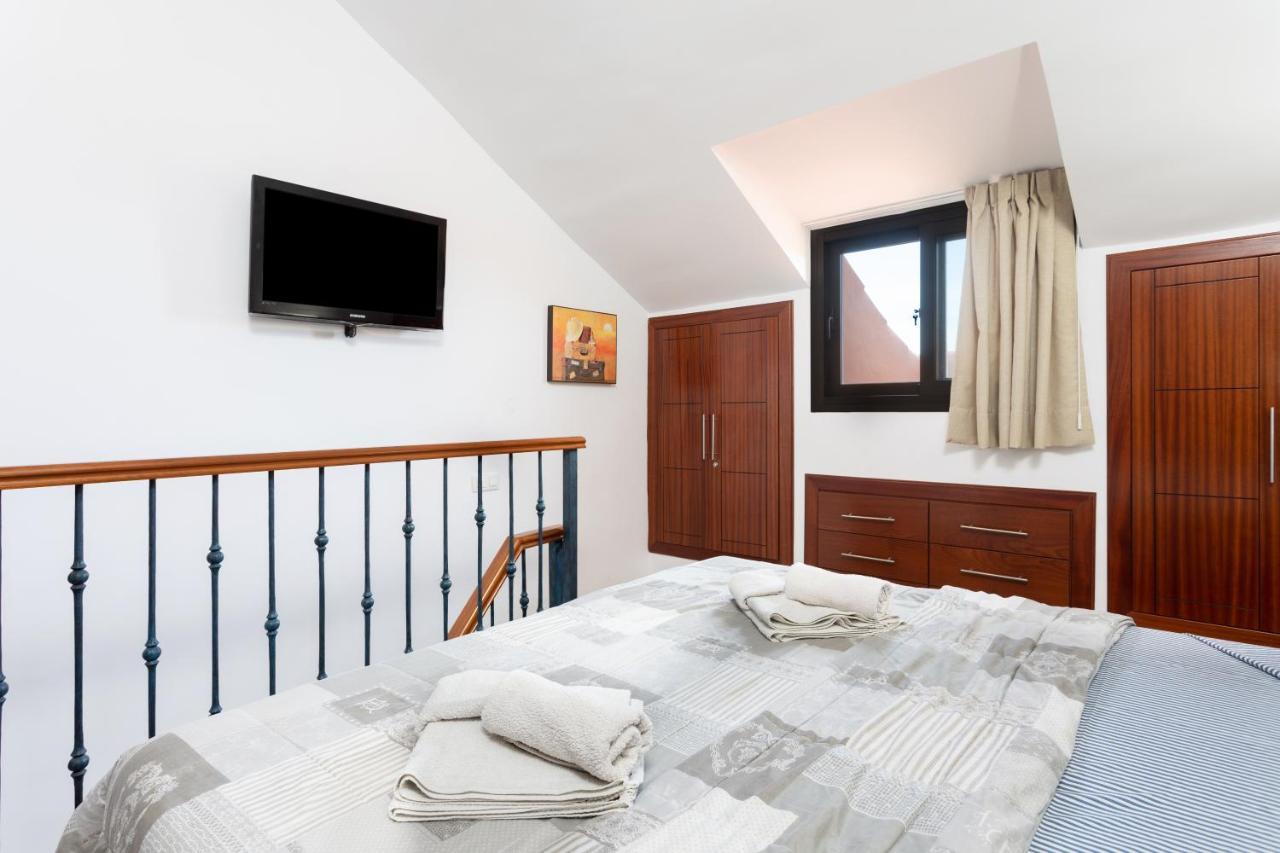 Exclusive Penthouse Playa Las Vistas 4 Close To The Sea And Beach, Aircondition For A Fee, Wifi, Terrace, Heated Pool ปลายาเดลาสอเมริกาส ภายนอก รูปภาพ